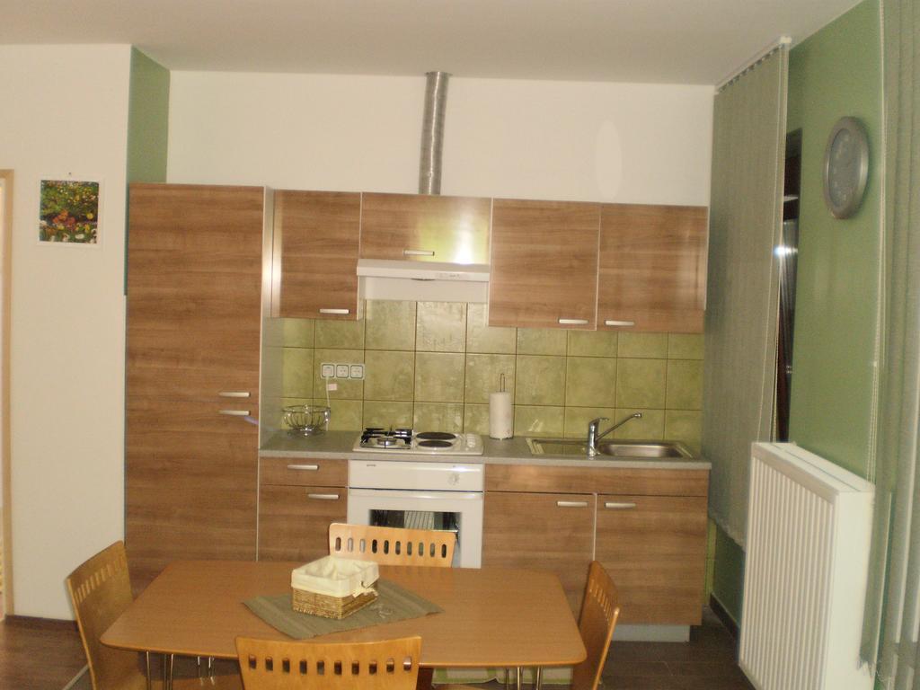 Apartments Petar Pan Крапинске Топлице Стая снимка