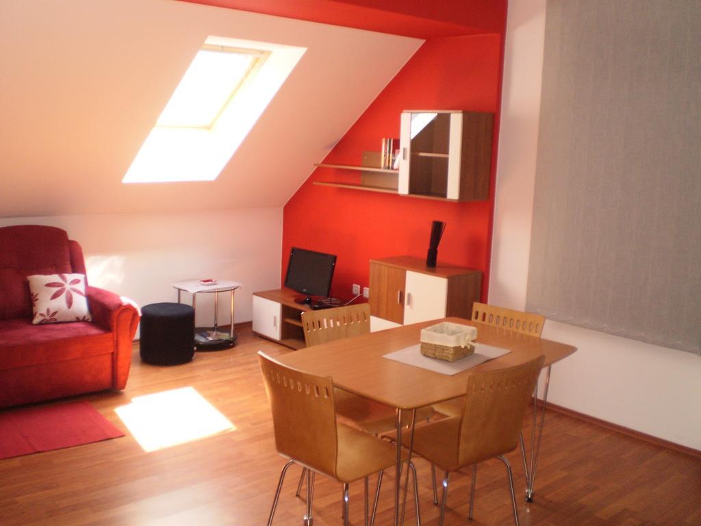 Apartments Petar Pan Крапинске Топлице Стая снимка